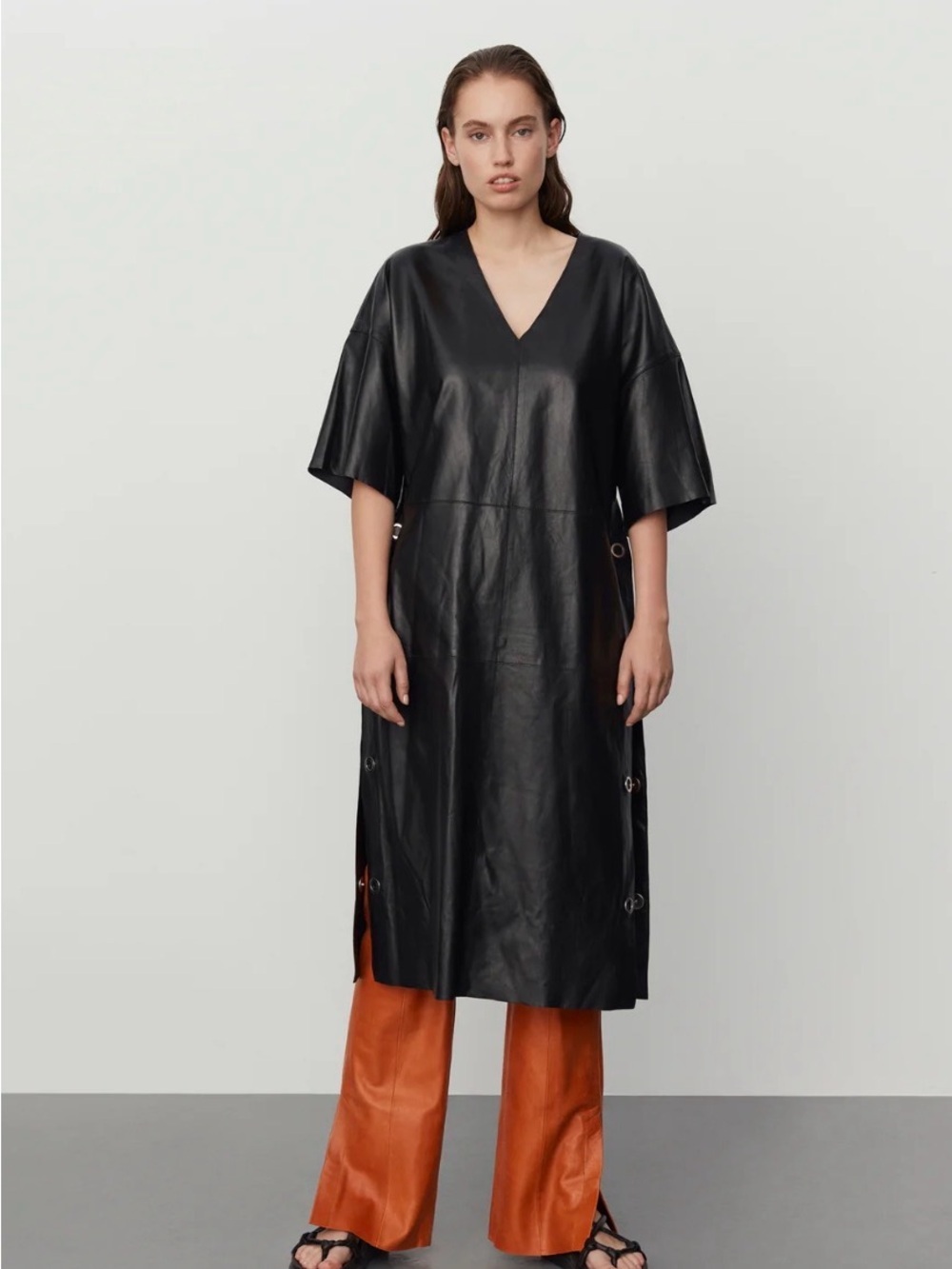 DAY Black genuine Leather V-Neck Grommet Midi Dress metallic side buttons US 6